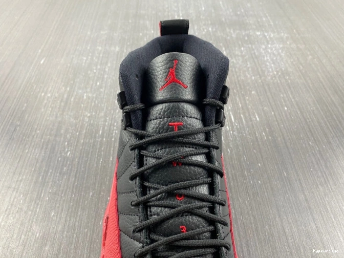 HYPE Jordan Game Flu (2016) 130690-002 Retro 12 0825